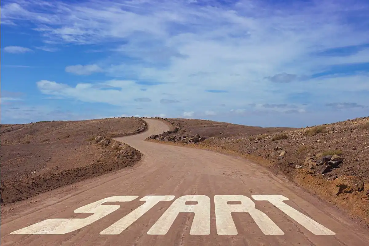 Dirt road with the word "start" written on it -Happy Mind Training Blog | How to Start Journaling